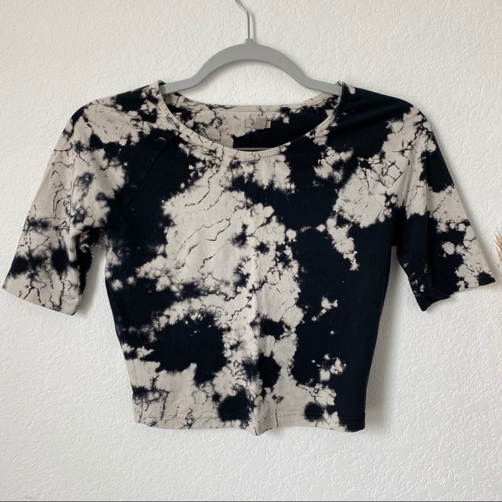 Ecote Black Tie Dye Crop Top